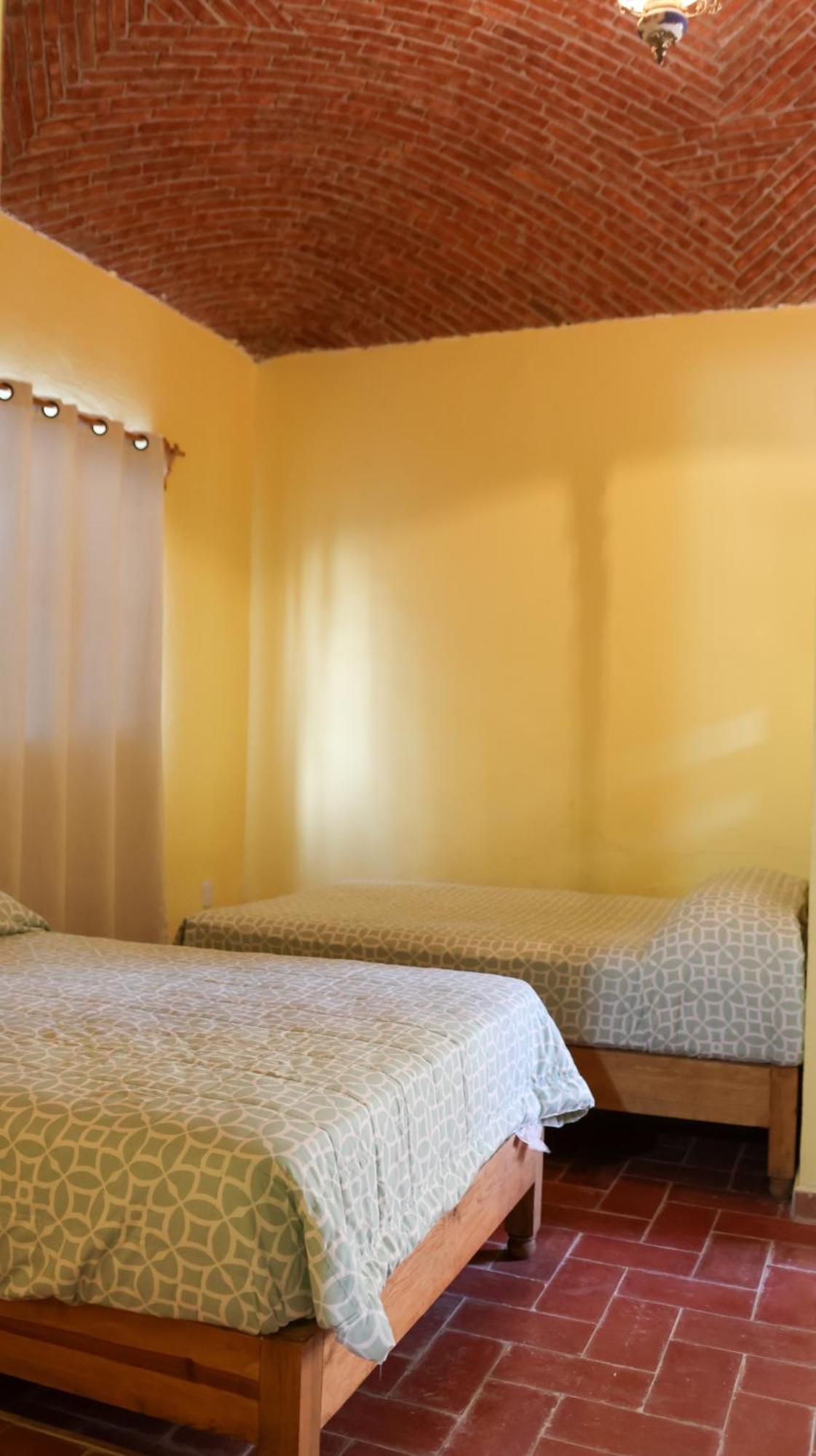 Posada La Mora - Hospedaje Panoramico Гуанахуато Экстерьер фото